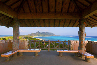 石垣島の東側の海を一望できる玉取崎展望台
